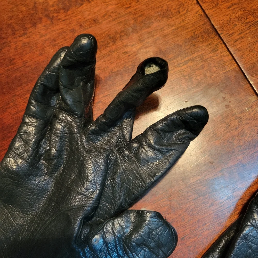 Vintage Black Leather Gloves